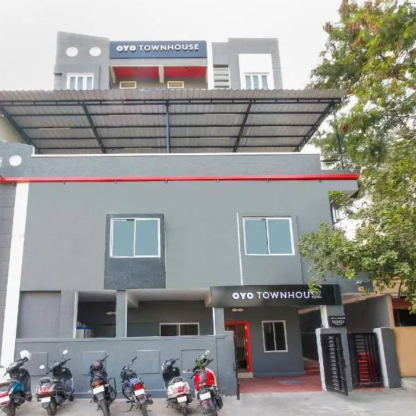 Super Townhouse RCC Sunrise, hotel sa Hyderabad
