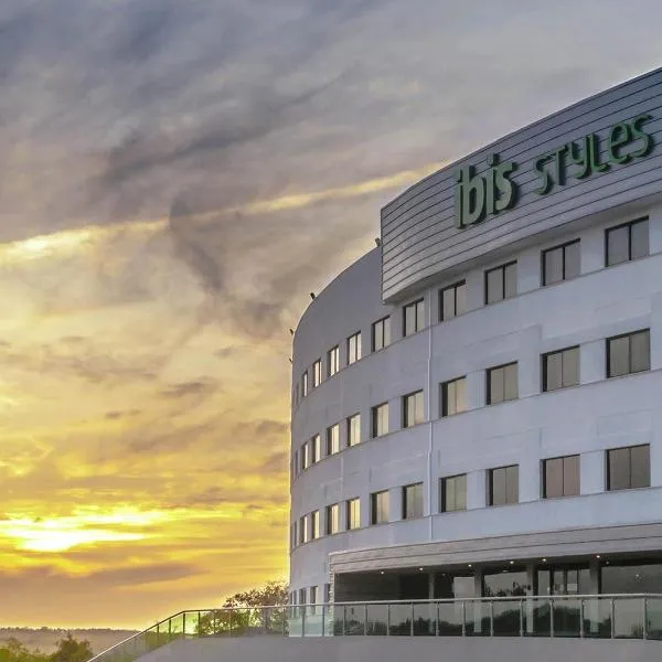 ibis Styles Sao Mateus، فندق في ساو ماتيوس