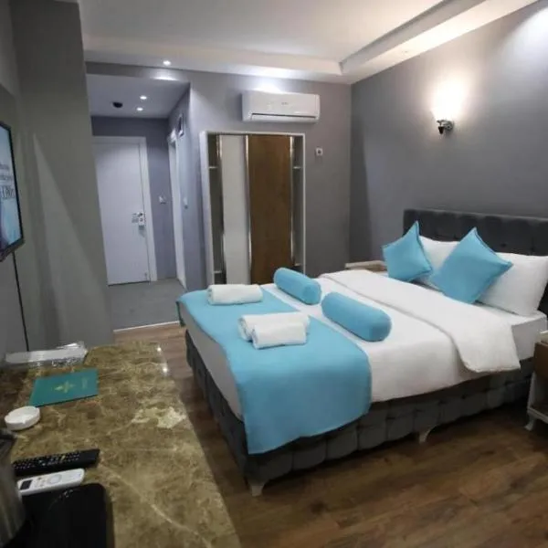 Mavi OTEL BOUTİQUE RESTAURANT, khách sạn ở Mahmutlu