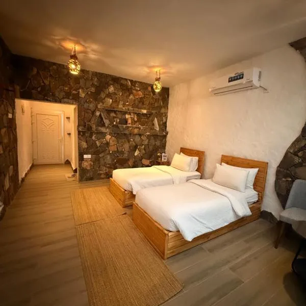 Panorama Guest House Jabal Shams, hotel i Sa‘ab Banī Khamīs