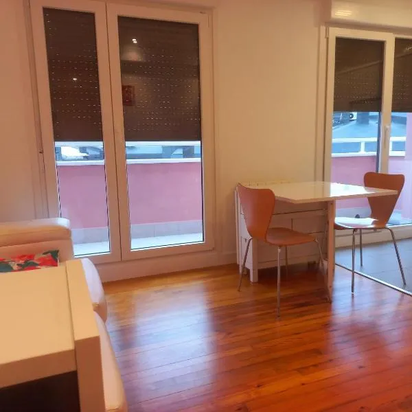 Apartamento Turístico Gros、サン・セバスティアンのホテル