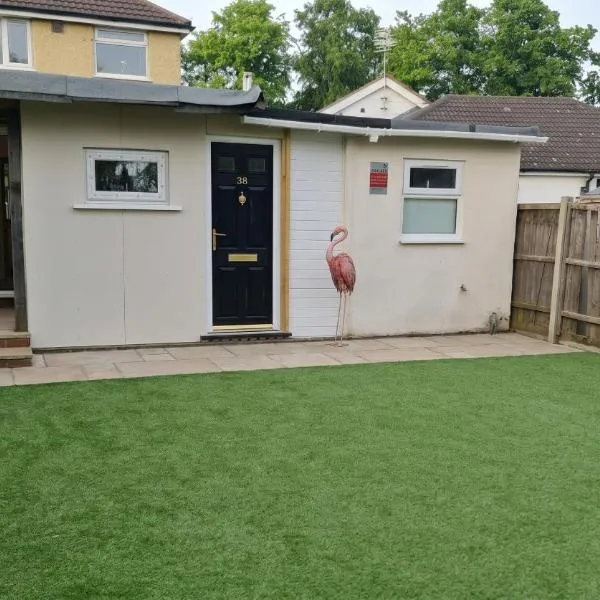 1 Bedroom studio, hotel in Datchet