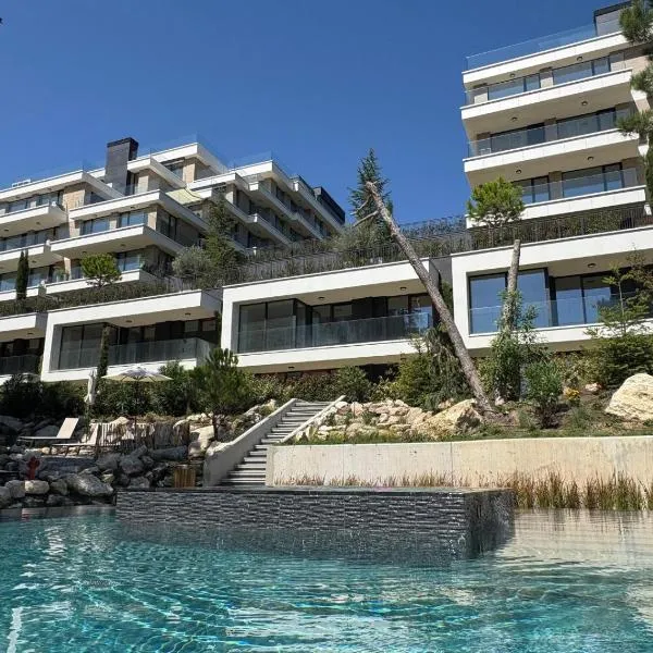 Azur Panorama - Town House 6, hotel a Saints Constantine and Helena