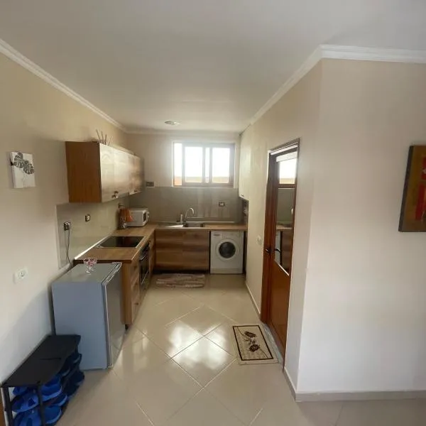 Guest House Esi, hotel u gradu 'Berat'
