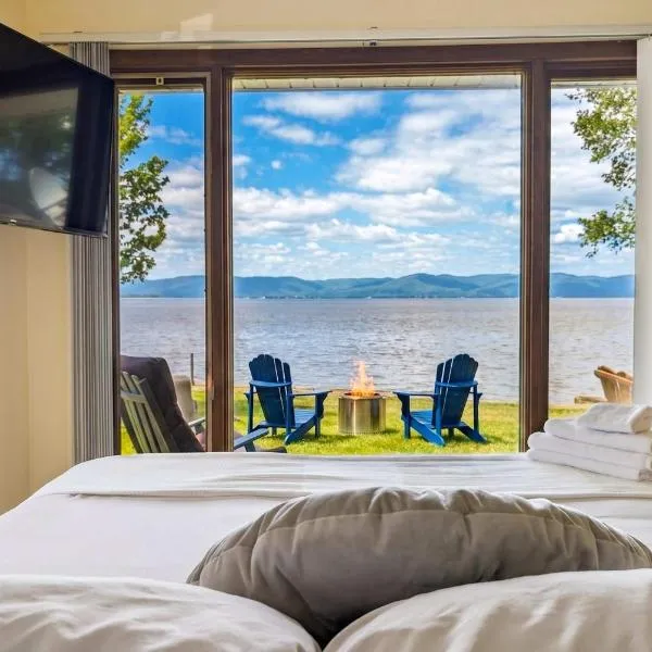 Chalet Studio #1 Waterfront with Spa Fireplace & Wifi, hotel en Cap-Saint-Ignace