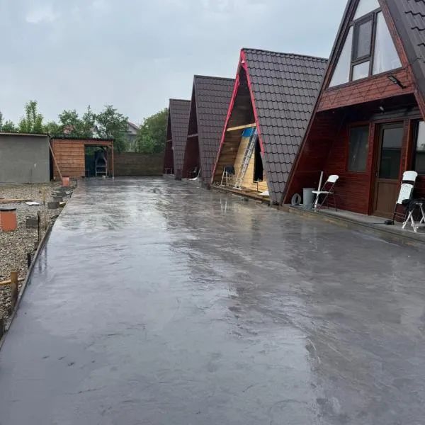 Cabana tip A la 250 metri de castelul Corvin, hôtel à Hunedoara