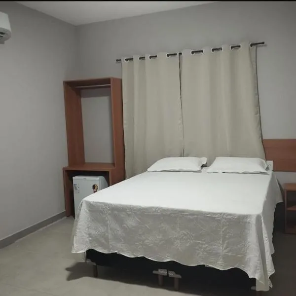 Hotel Paris, hotel en Balsas
