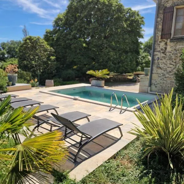 Gites L INSTANT PRESENT CHEZ LO, hotel en Visan