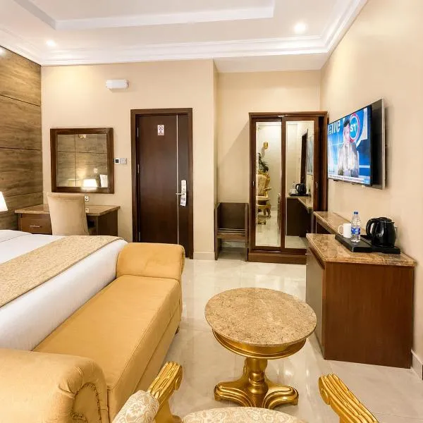 Grand Bohabs Hotel, hótel í Abuja