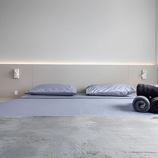 Quarto e sala com vista incrível