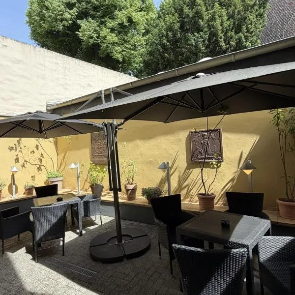 WOS Hotel, ξενοδοχείο σε Mönchengladbach