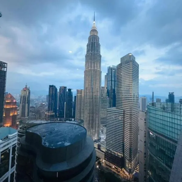 쿠알라룸푸르에 위치한 호텔 Sky Suites KLCC By Astra