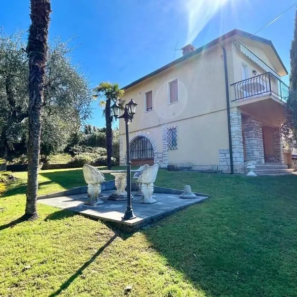 Eden apartments 2, hotelli Bardolinossa