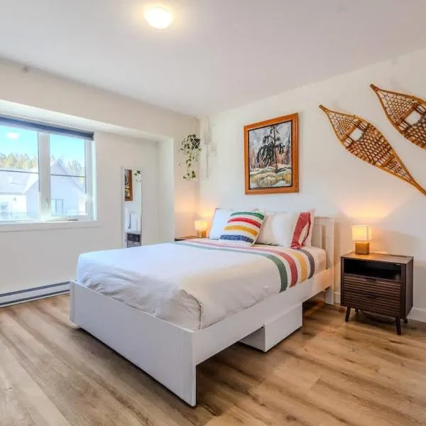 The Point Lodge - Cozy Invermere Getaway, hotel en Invermere
