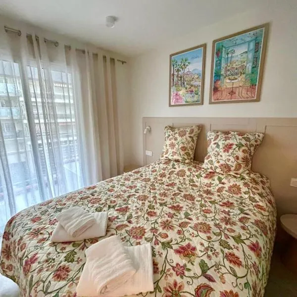 French Riviera Chic Cocoon - pool, beach, parking, hotel a Antibes