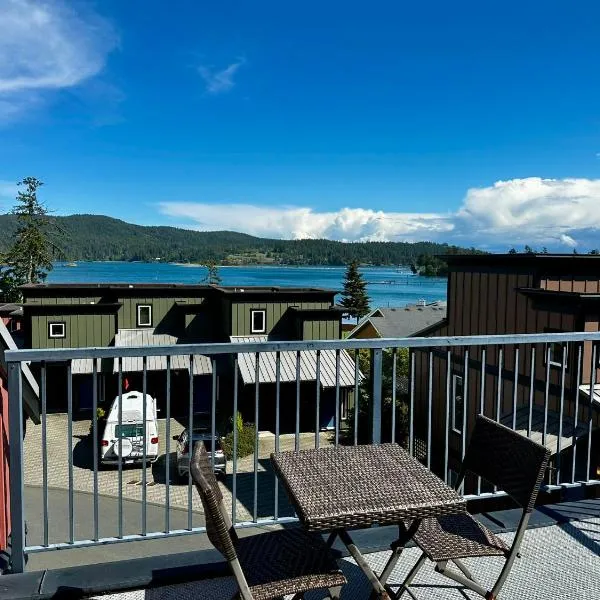 Sooke Harbour Townhouse - Waterfront 2-Bed Rental, hotel a Sooke