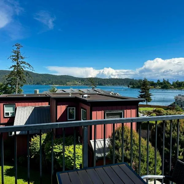 Ocean View Townhome - Sooke Harbour Marina, hotel in Sooke