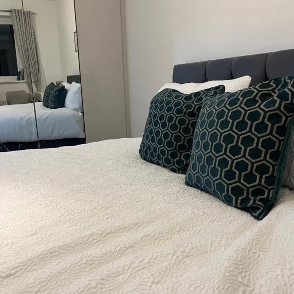 Peaceful Get Away Room In Hilton House, hotel u gradu 'Hilton'