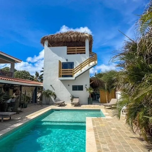 Puur Bonaire Boutique Resort, hotel sa Belnem