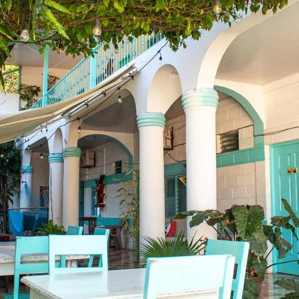Hostal Edén, hotel Moyogalpában