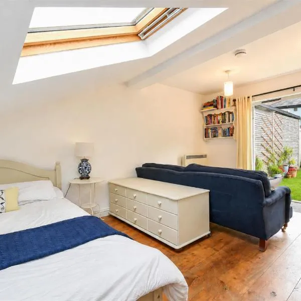Garden room, central Winchester، فندق في وِنشستير
