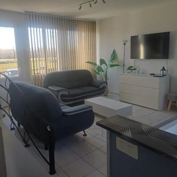 logement 6 personnes, hotel Dissay városában