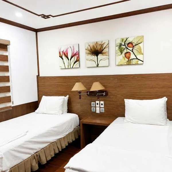 Khách Sạn Phú Hưng 2, hotel in Hanoi