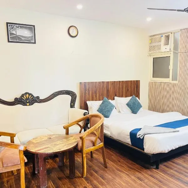 Hotel E Light 24 - Malviya Nagar, hotel sa New Delhi