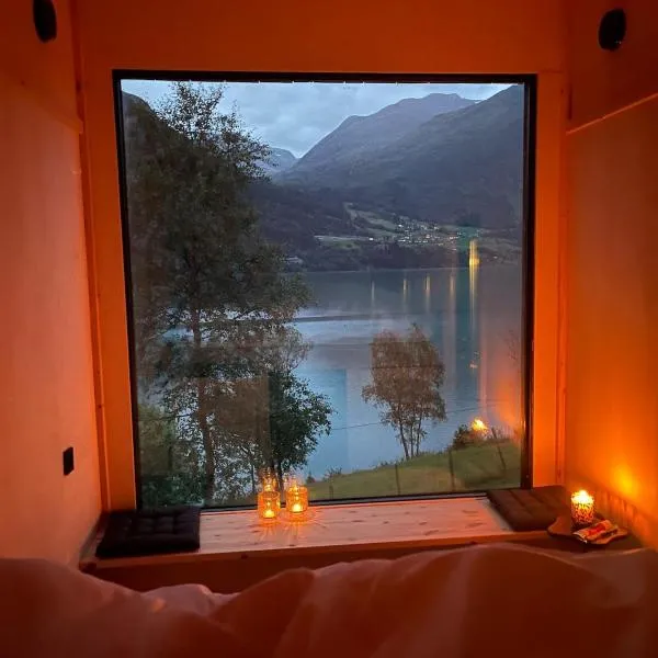 Minihouse Stryn، فندق في Oppstryn