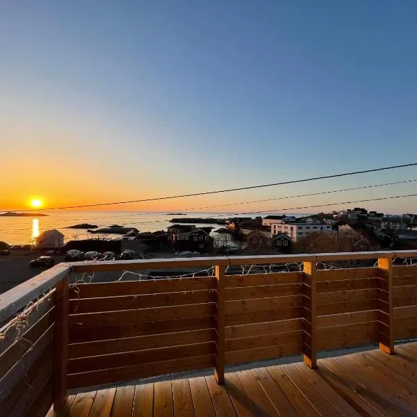 Lofoten Aurora Seafront Penthouse 罗弗敦极光海滨顶层豪华公寓, Hotel in Sørvågen