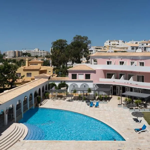 Refúgio Vila Rosa By Brisa Algarvia, hotel v destinaci Portimão