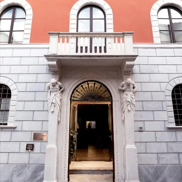 Albergo Pietrasanta、ピエトラサンタのホテル