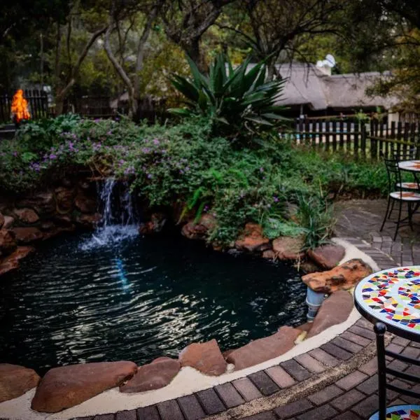Pinewood Cottages، فندق في Renos