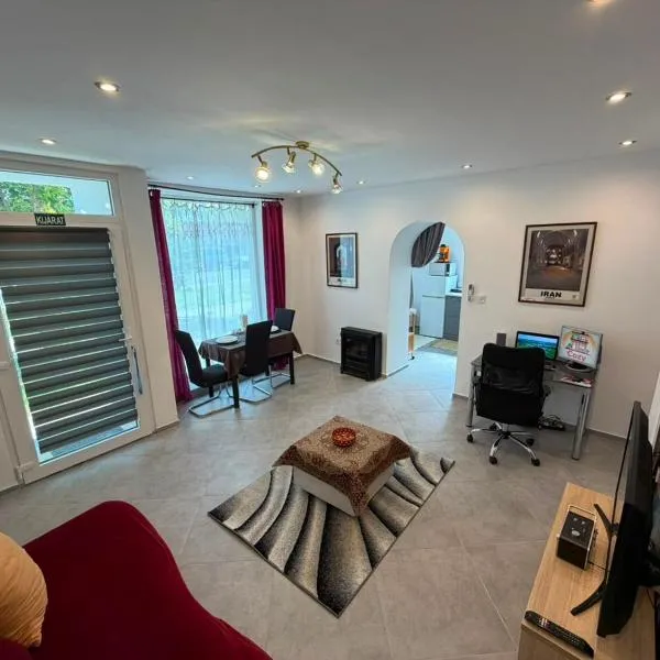 Cozy Studio, hotel sa Deszk