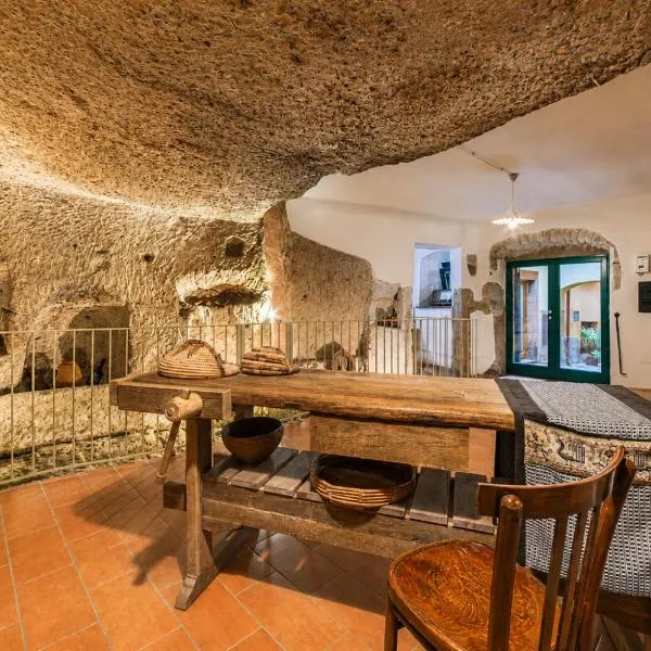 Sardinian Gallery Fonte, hotel em Bosa