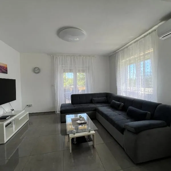 Apartment CReO Loborika, hotel v destinaci Marčana