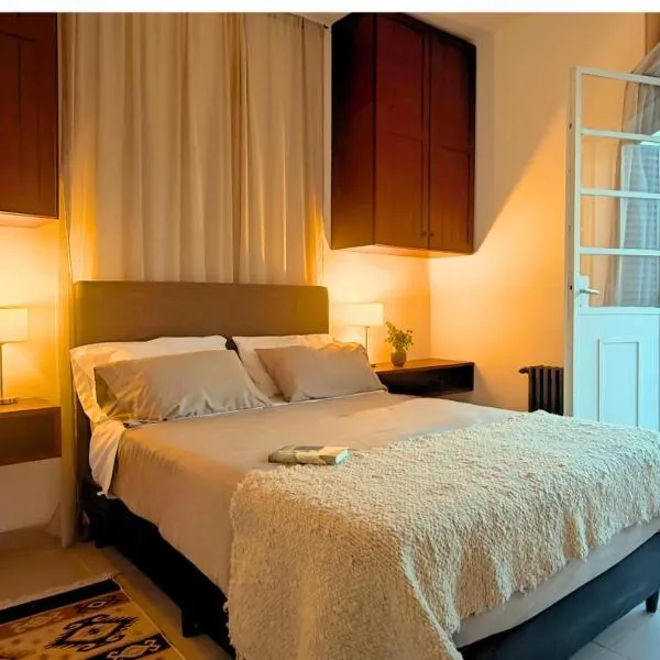 Hotel Aleph, готель у місті Капілья-дель-Монте