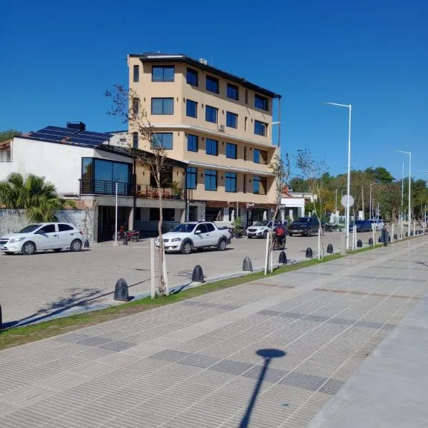 Costanera Goya Apart & Hotel, готель у місті Ґоя