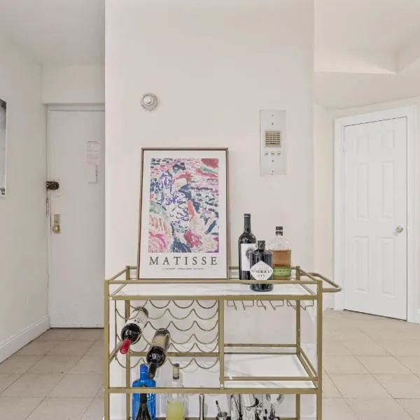 Chic One Bedroom Retreat in Downtown Manhattan, hotel di New York