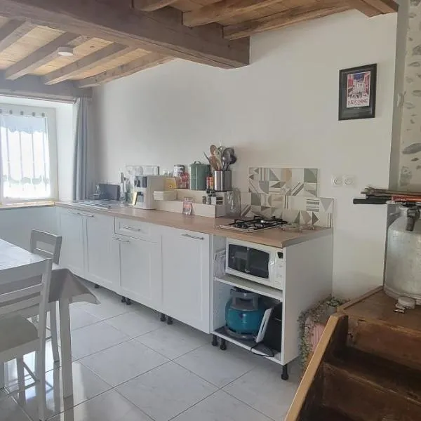 Maison de campagne โรงแรมในIssor