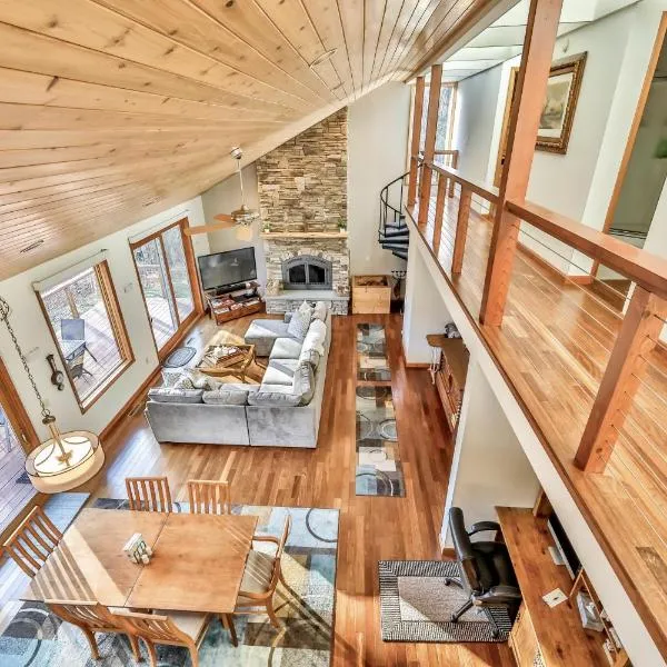 Maplecrest में, होटल Mountain house w/ stunning views & gourmet kitchen
