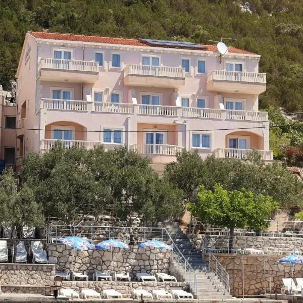Villa Ancora, hotel v Neume