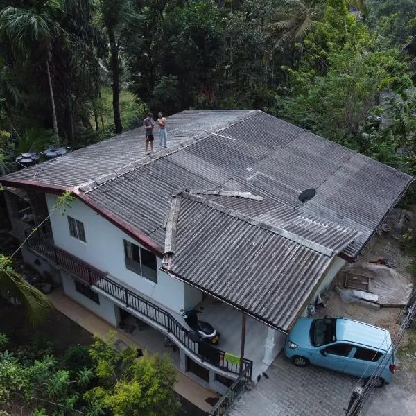 Laxapana Wilderness Homestay, hotel v mestu Norton Bridge