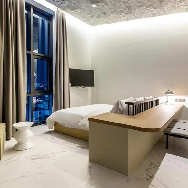 Brown Dot Hotel Ulsan Samsan, hótel í Ulsan