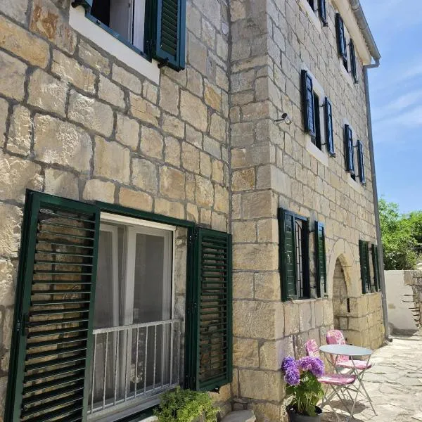 Apartments Jelinek, hotel in Brela