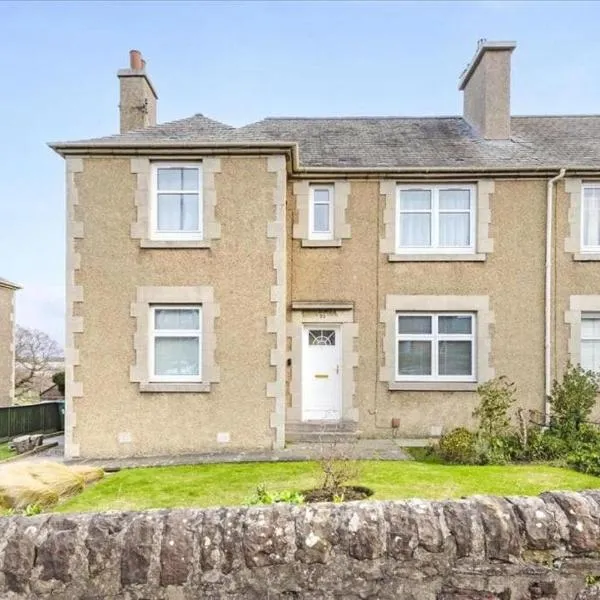 Attractive colinton property for family, hotel i Edinburgh