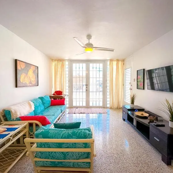 Luquillo Beach Escape - Where Paradise Feels Like Home - Steps To The Beach!, hotel a Luquillo