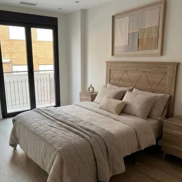 Apartamento Mediodía 3, hotel u gradu La Bañeza