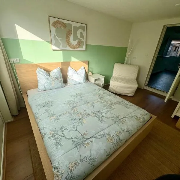 The Sleep Studio, hotel a Sint Annaland
