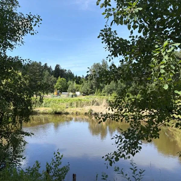 Sigła w sidłach: Aleksandrów şehrinde bir otel
